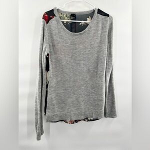 Madison Lilly grey front pullover blouse sweaterfloral print back long sleeve S